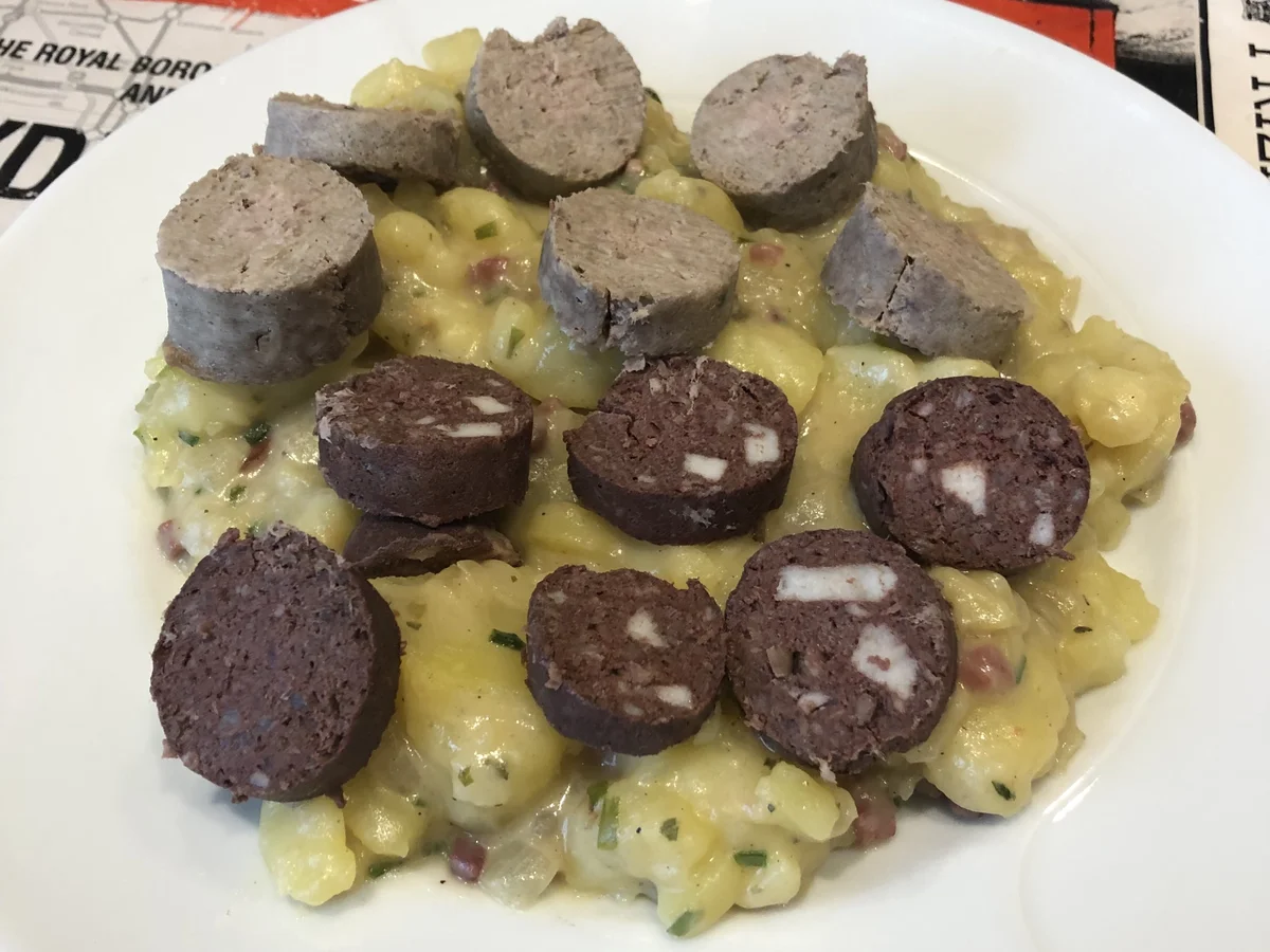 Soßenkartoffeln ala Oma mit hausmacher Wurst - Rezept - Bild Nr. 2