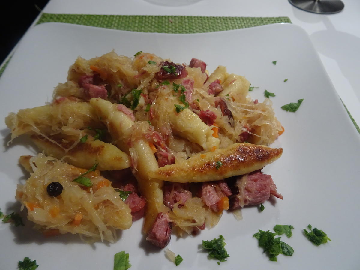 Kraut Schupfnudeln Mit Kasseler Rezept Kochbar De