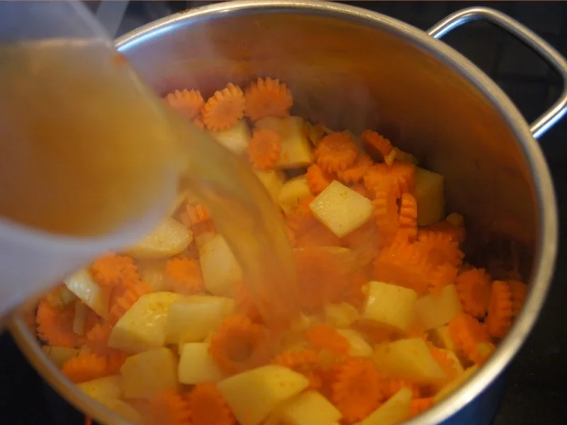 Orientalischer Möhrenblüteneintopf - Rezept - Bild Nr. 7050