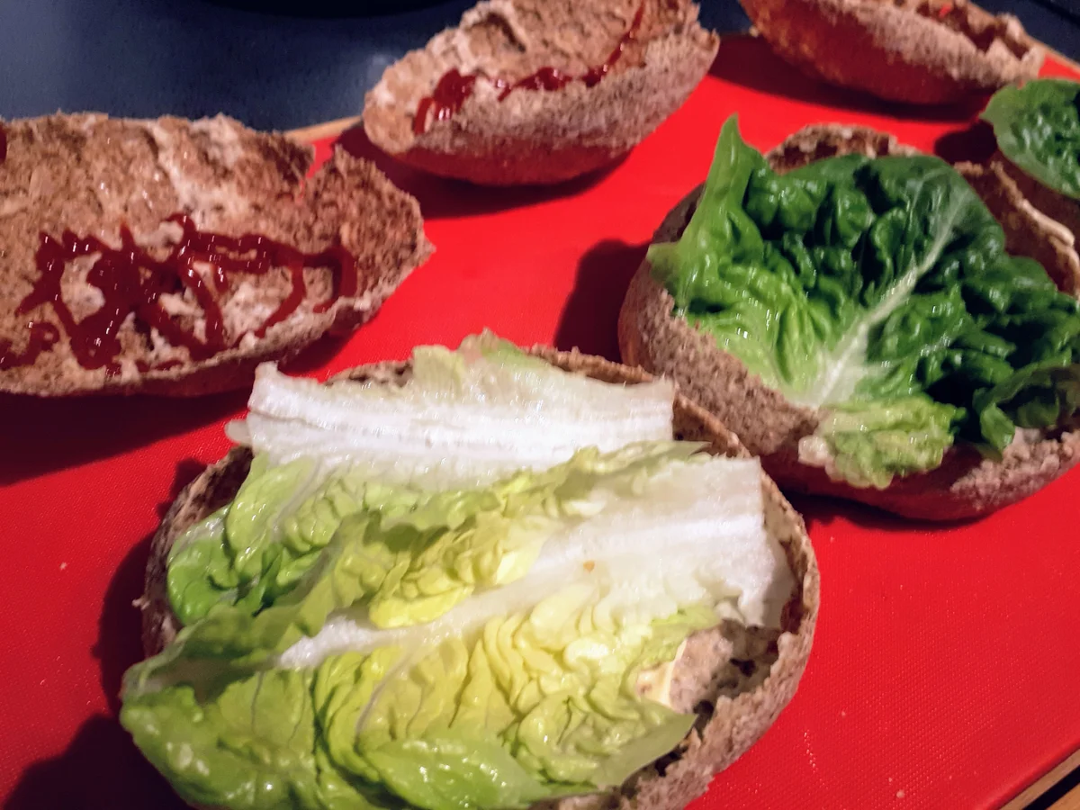 Rezept: BiNe` S LOW CARB PILZBURGER Bild Nr. 7 BiNe` S LOW CARB PILZBURGER - Rezept - Bild Nr. 7