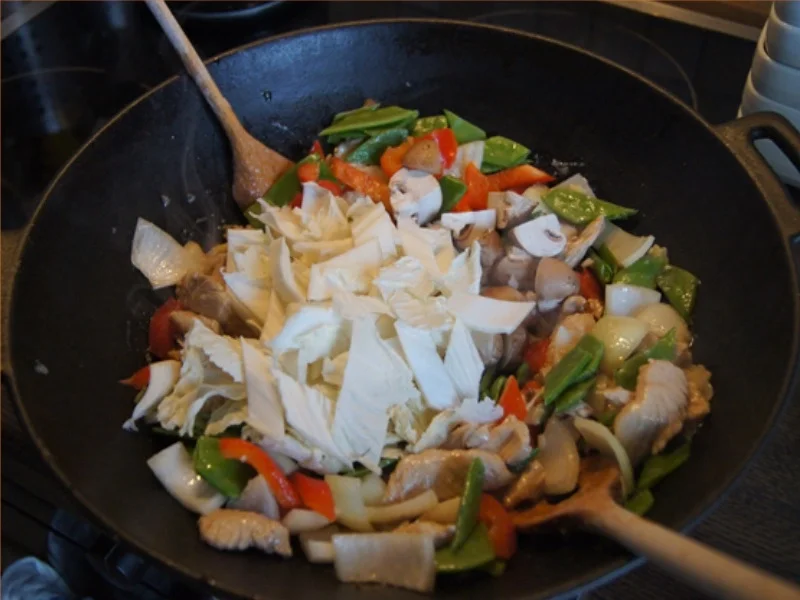 Rezept: Putenbrustfilet-Gemüse-Wok mit Jasmin Reis Bild Nr. 7037 Putenbrustfilet-Gemüse-Wok mit Jasmin Reis - Rezept - Bild Nr. 7037