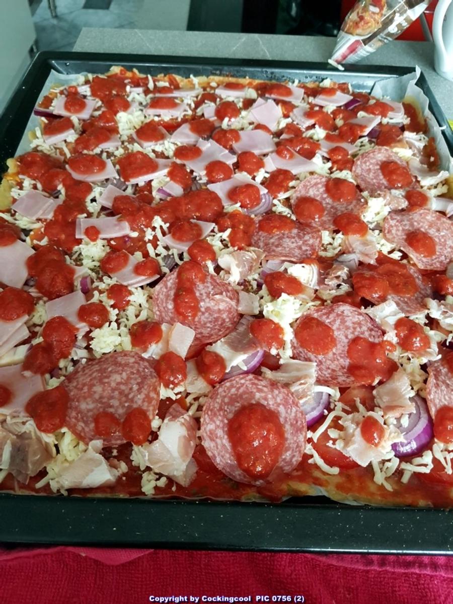 Pizza (wenn das Fleisch nicht drauf liegen würde sogar VEGAN) - Rezept - Bild Nr. 4