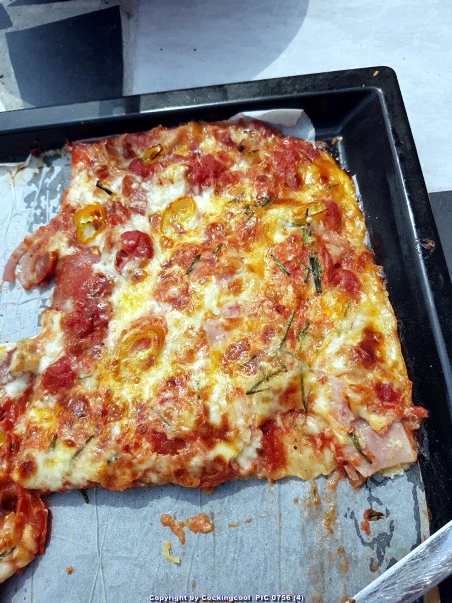 Pizza (wenn das Fleisch nicht drauf liegen würde sogar VEGAN) - Rezept - Bild Nr. 5