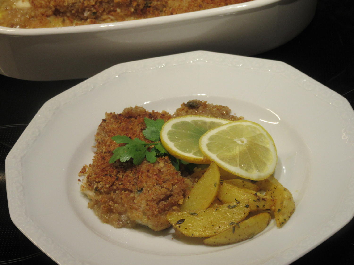 Fisch: Schlemmerfilet in Zitronenbutter mit Ofenkartoffeln - Rezept ...