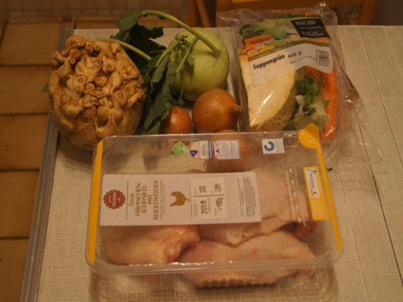 Hähnchen-Gemüsesuppe XXL - Rezept - Bild Nr. 7077