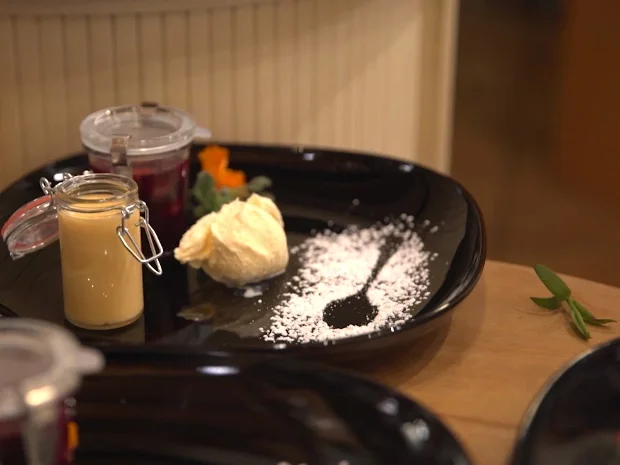 Rezept: Rote Grütze mit Vanilleeis und Eierlikör Bild Nr. 7082 Rote Grütze mit Vanilleeis und Eierlikör - Rezept - Bild Nr. 7082