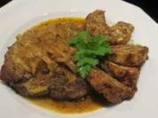 Rezept: Fleisch: Nackensteak aus dem Rohr mit Ajvar-Zwiebeln Bild Nr. 7082 Fleisch: Nackensteak aus dem Rohr mit Ajvar-Zwiebeln - Rezept - Bild Nr. 7082