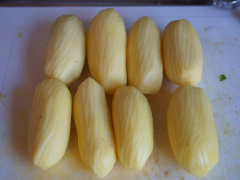 Herzhafter Matjessalat mit Kartoffelpilzen - Rezept - Bild Nr. 8