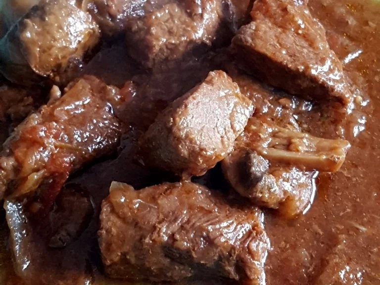 Gulasch à la Biggi - Rezept - Bild Nr. 7122