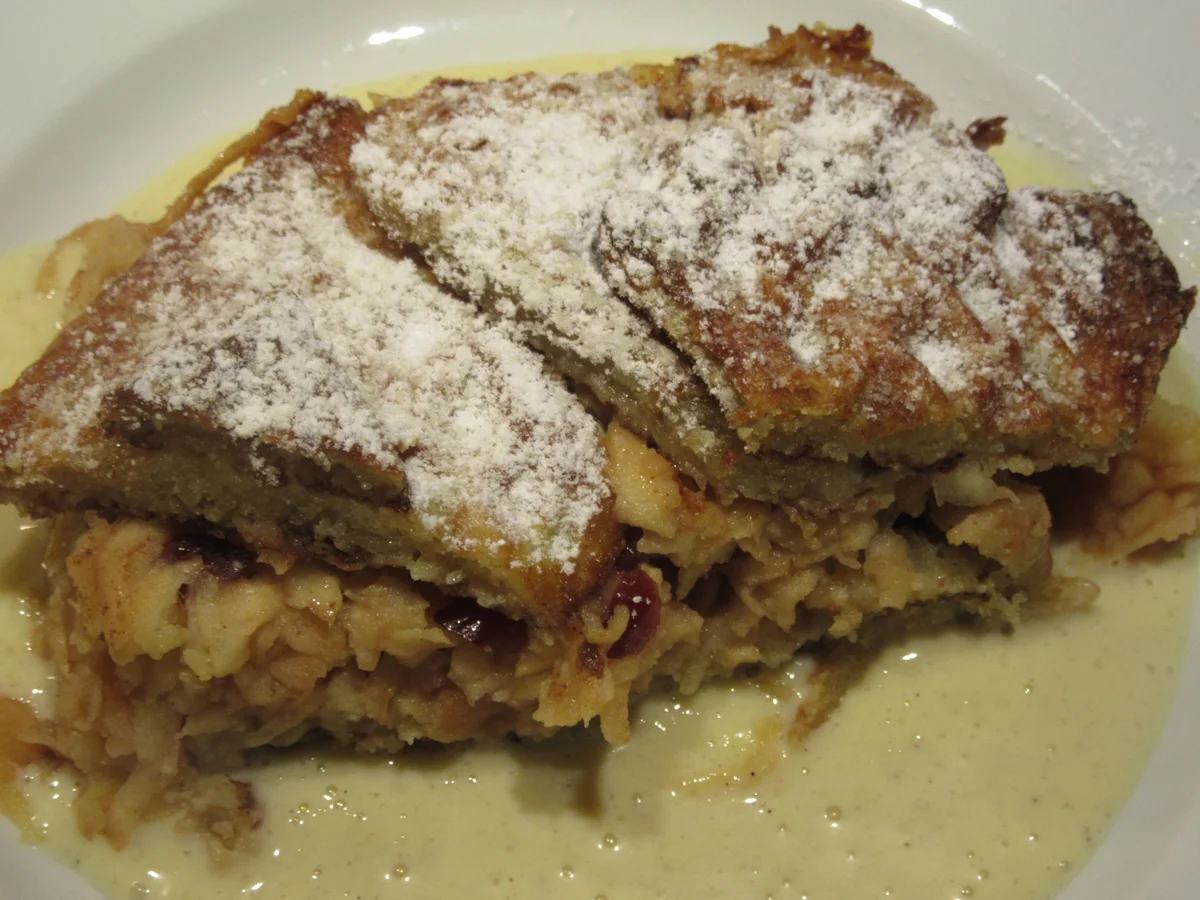 Rezept: Auflauf: Waffelauflauf mit Äpfeln und Vanillesoße Bild Nr. 7121 Auflauf: Waffelauflauf mit Äpfeln und Vanillesoße - Rezept - Bild Nr. 7121