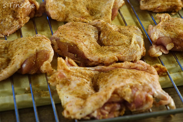 Knusprige Hähnchenschlegel aus dem Backofen - Rezept - kochbar.de
