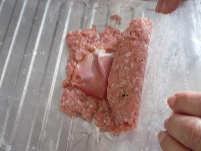 Hackroulade mit gemischtes Hack und Brötchen (vom Vortag) - Rezept mit ...
