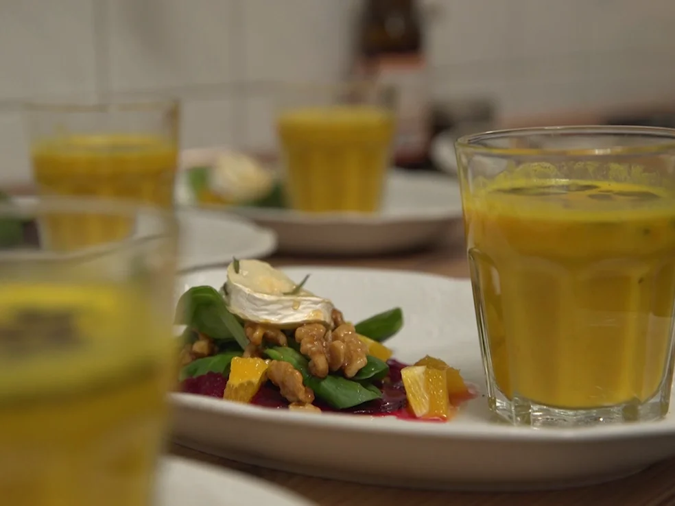 Kürbis-Ingwer-Suppe und Rote-Bete-Carpaccio mit Feldsalat - Rezept - Bild Nr. 7138