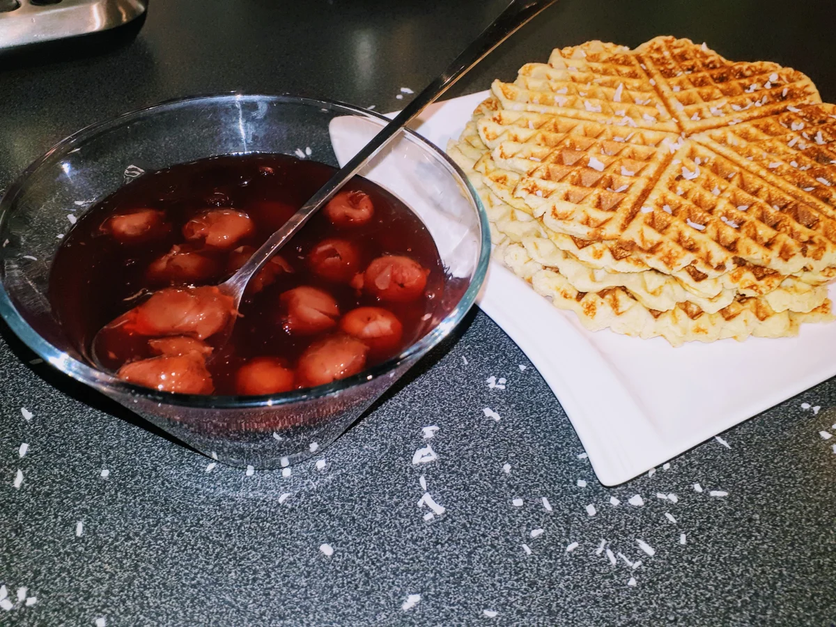 Rezept: BiNe` S HEISSE KIRSCHEN Bild Nr. 3 BiNe` S HEISSE KIRSCHEN - Rezept - Bild Nr. 3