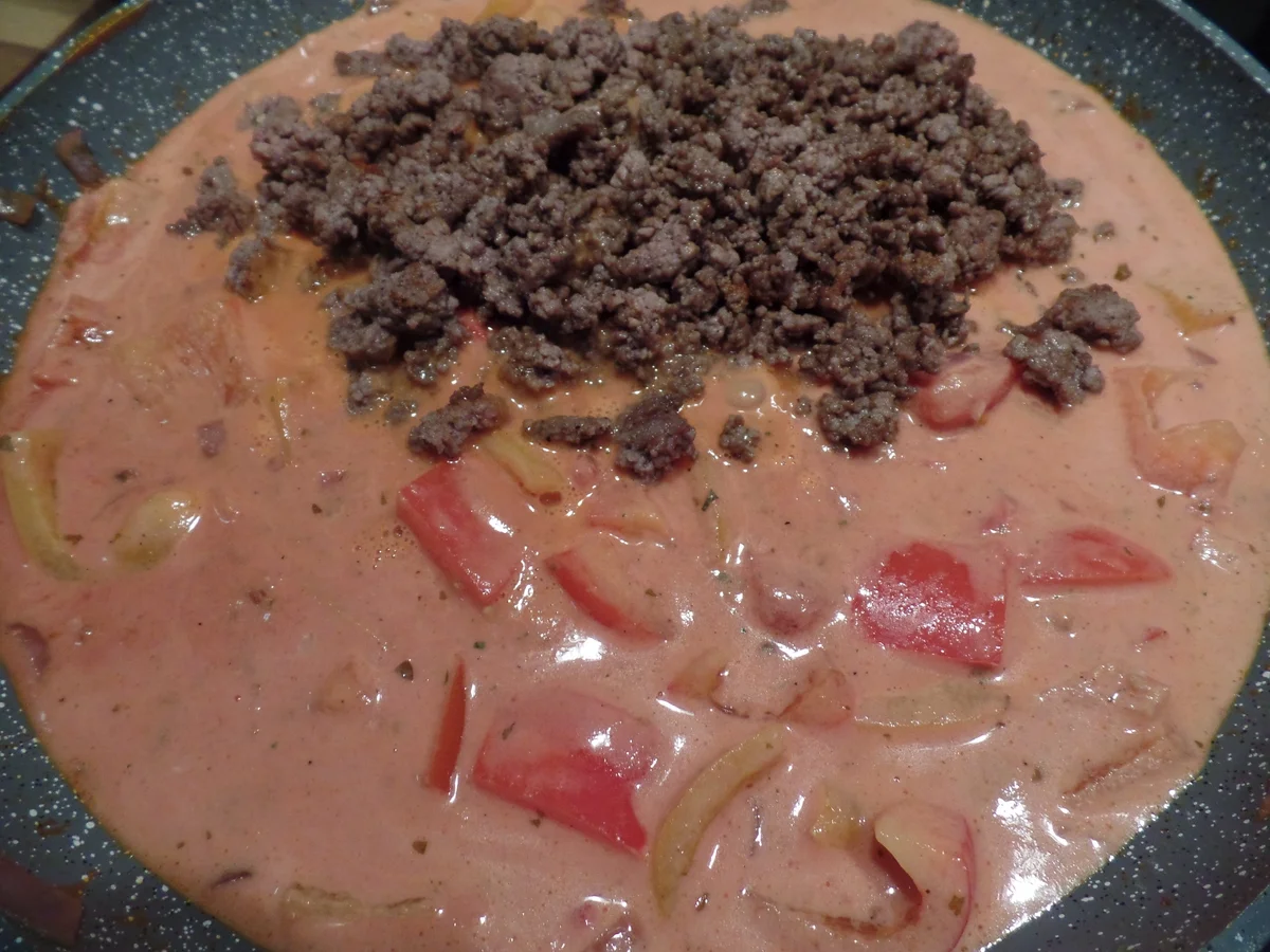 Hack-Paprika-Pfanne mit Kartoffeln - Rezept - Bild Nr. 7169