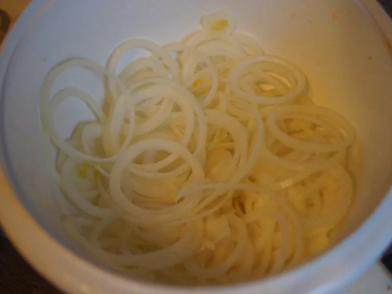 Entrecôte mit Zwiebelringen und Champignons - Rezept - Bild Nr. 7165