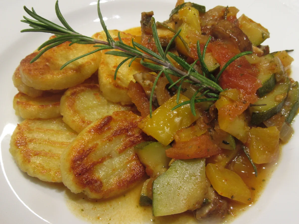 Rezept: Gemüse: Mediterranes Pfannengemüse Bild Nr. 7162 Gemüse: Mediterranes Pfannengemüse - Rezept - Bild Nr. 7162