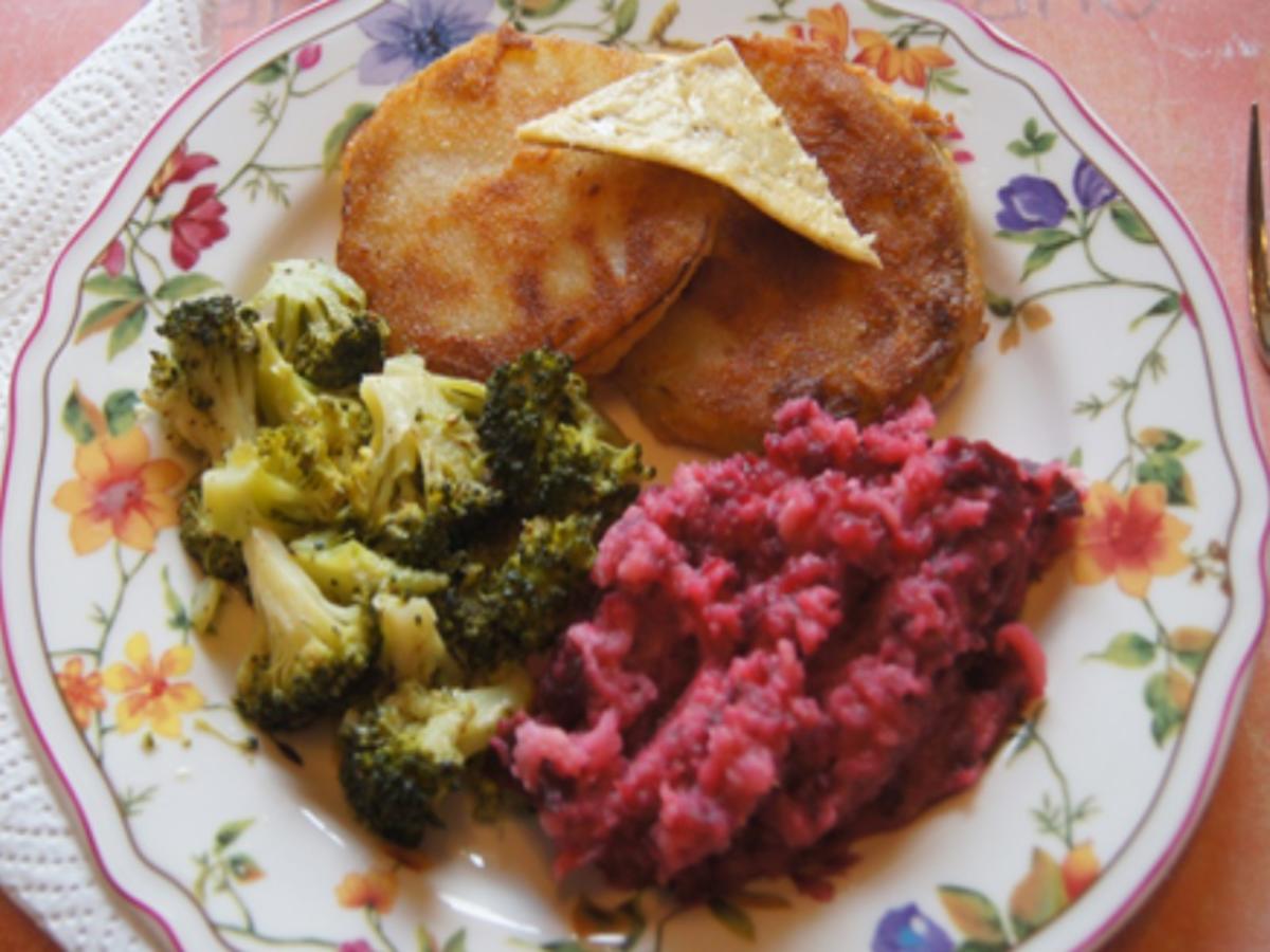 Kohlrabi-Schnitzel mit Brokkoli und Rote Bete-Sellerie-Stampf - Rezept ...