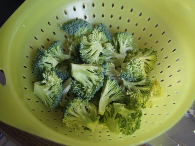 Kohlrabi-Schnitzel mit Brokkoli und Rote Bete-Sellerie-Stampf - Rezept - Bild Nr. 7167