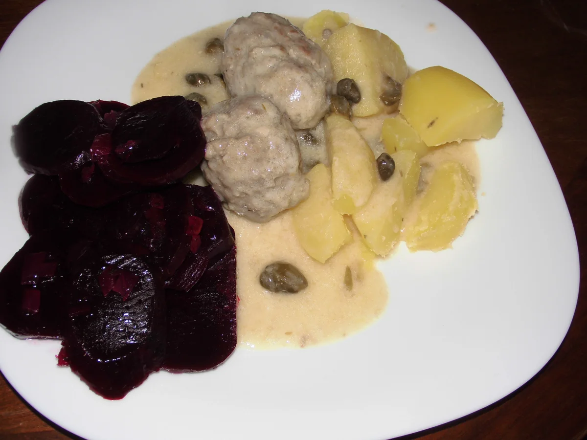 Hack-Klößchen in Kapernsoße - Rezept - Bild Nr. 7167