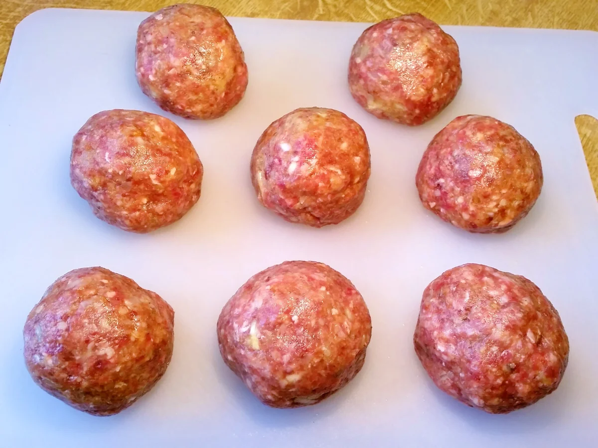 Hack-Klößchen in Kapernsoße - Rezept - Bild Nr. 7162