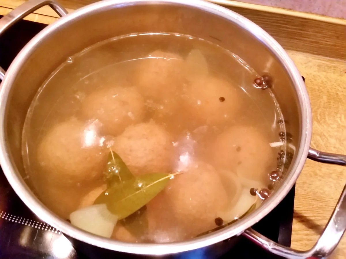 Hack-Klößchen in Kapernsoße - Rezept - Bild Nr. 7163