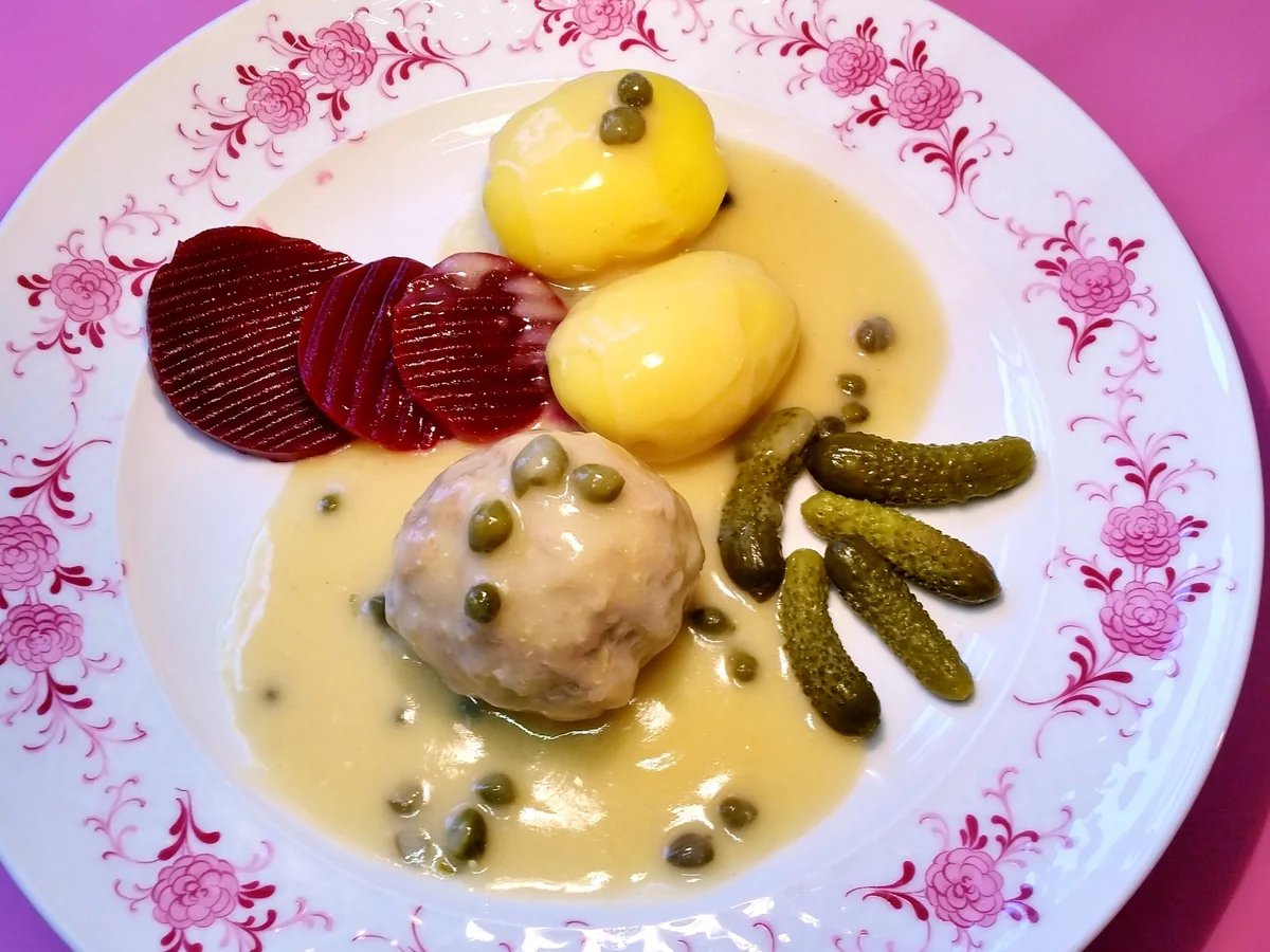 Hack-Klößchen in Kapernsoße - Rezept - Bild Nr. 7165