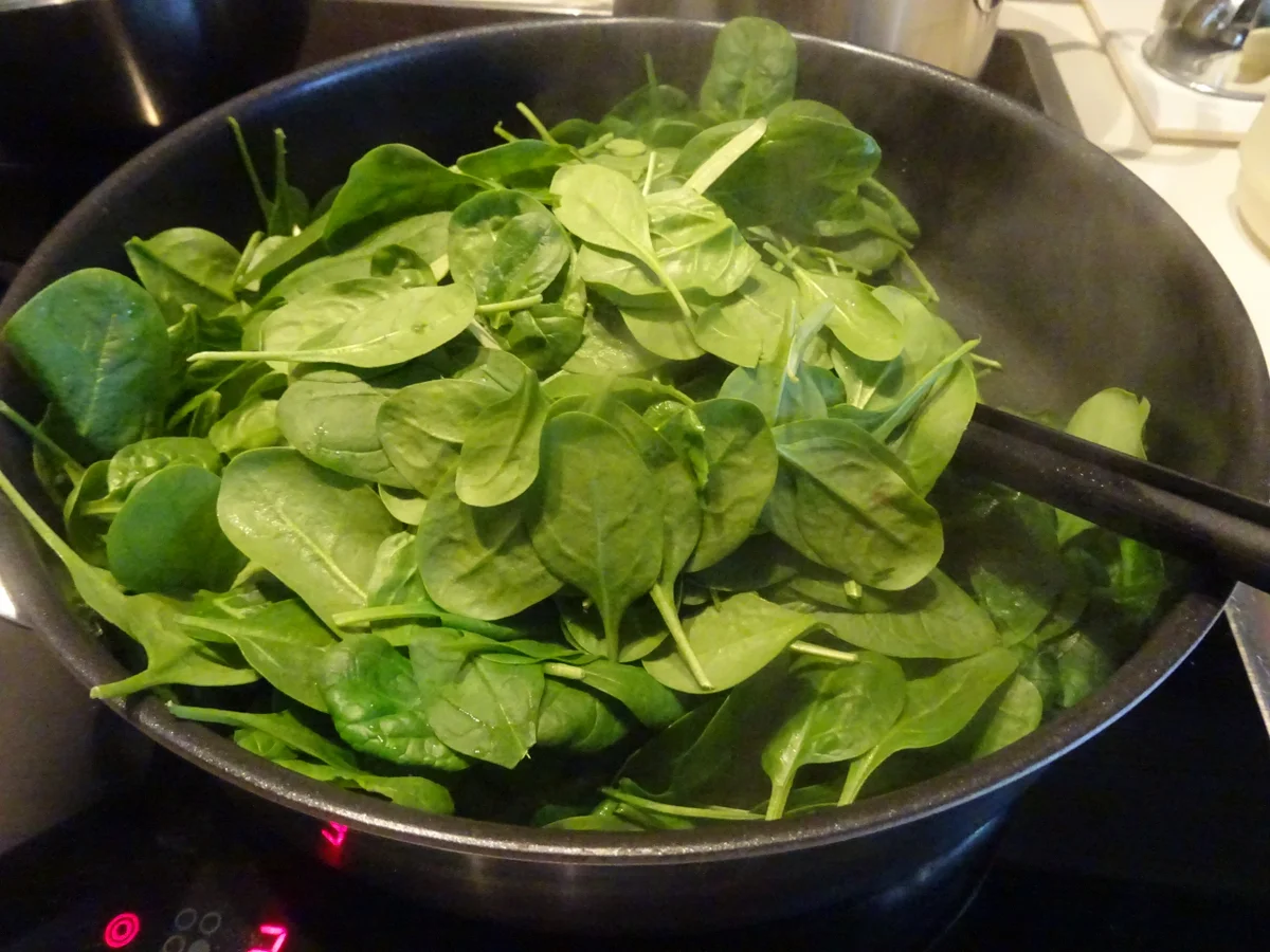 Crespelle alla Fiorentina e salsa di Pomodoro - Rezept - Bild Nr. 7203