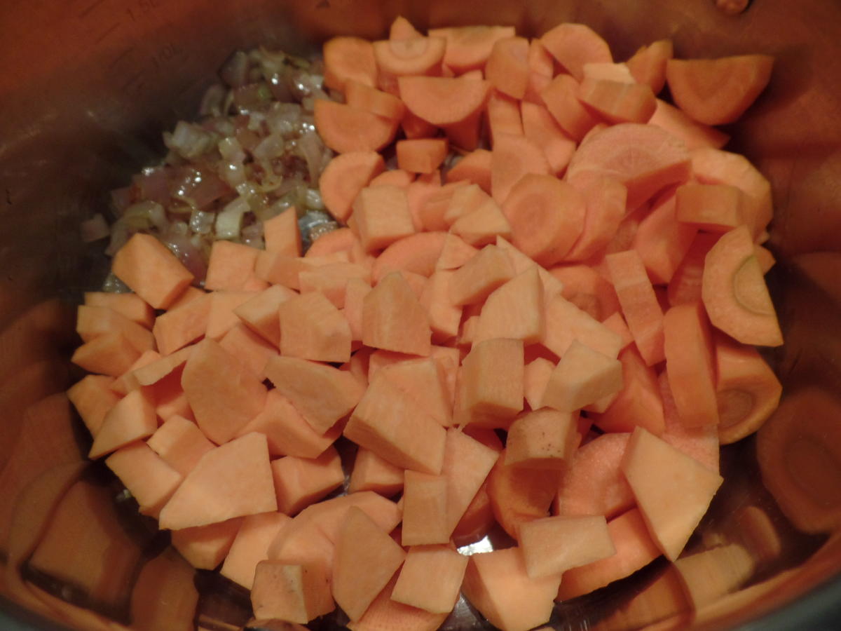 Möhren-Kokos-Suppe - Rezept mit Bild - kochbar.de