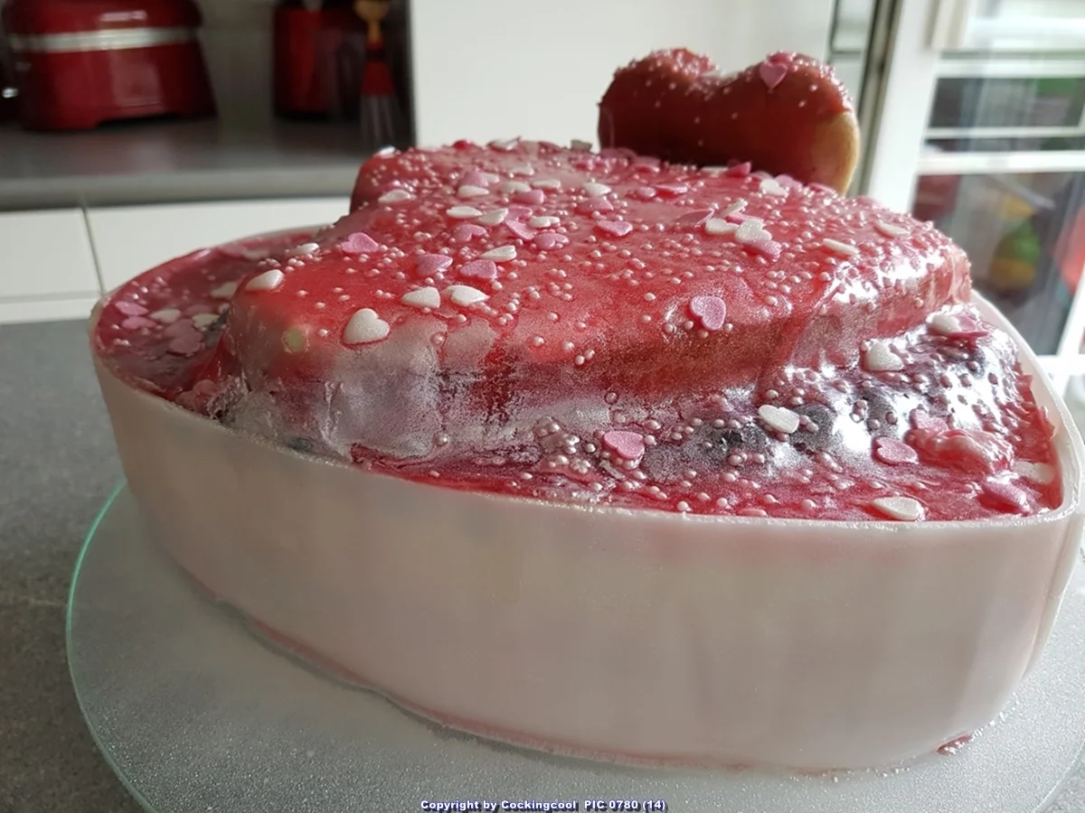 Rezept: Marmor Kuchen-Herz nett zurecht gemacht Bild Nr. 7209 Marmor Kuchen-Herz nett zurecht gemacht - Rezept - Bild Nr. 7209