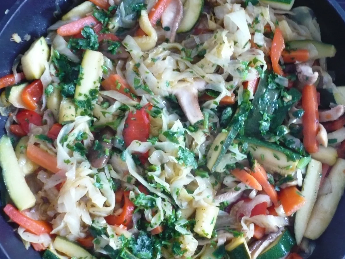 Rezept: Asia - Salat mit Parmesan - Souffle´ Bild Nr. 7231 Asia - Salat mit Parmesan - Souffle´ - Rezept - Bild Nr. 7231