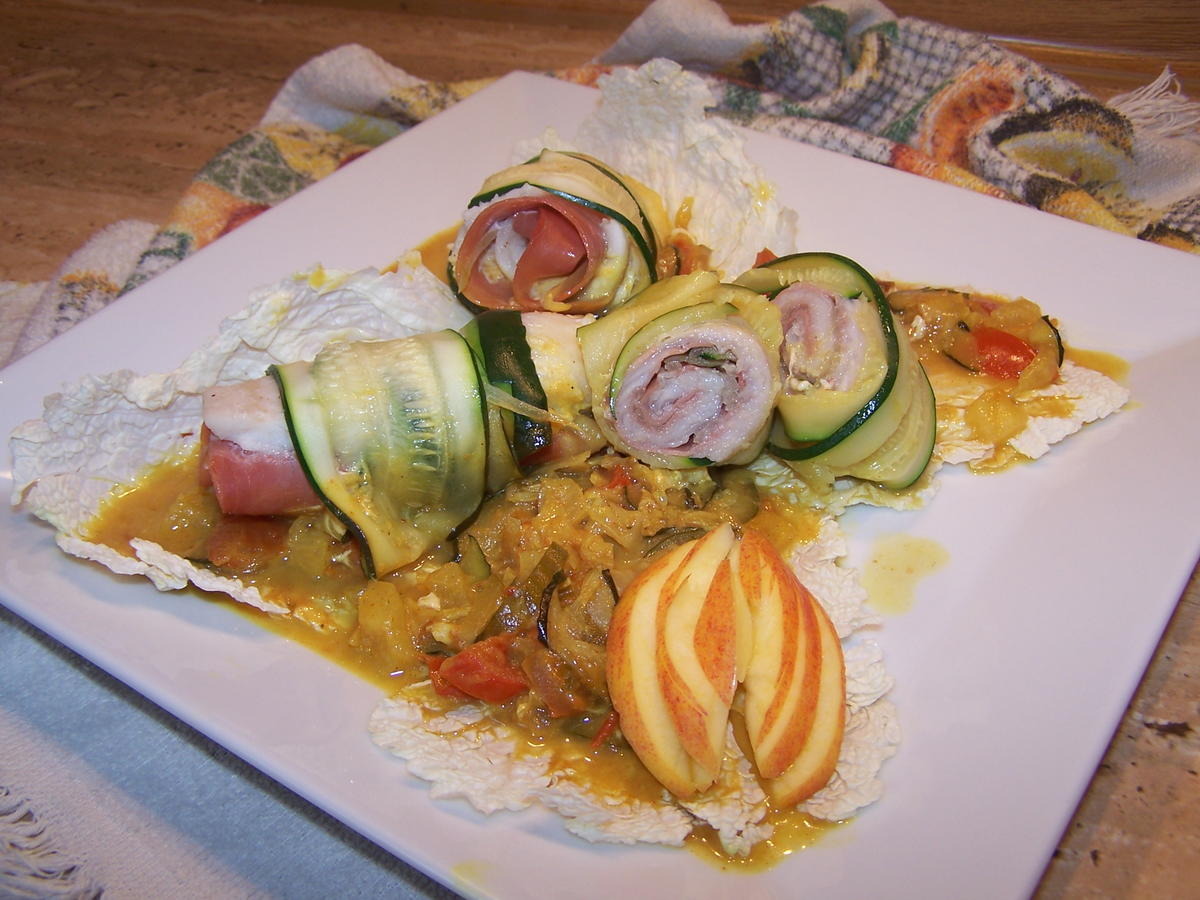 Seelachs Röllchen im Zucchini Mantel - Rezept - Bild Nr. 7276