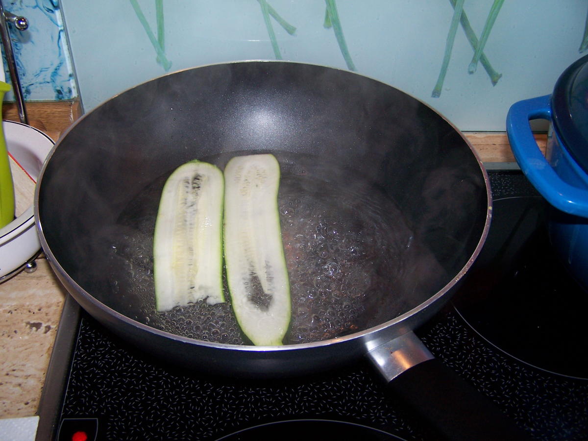 Seelachs Röllchen im Zucchini Mantel - Rezept - Bild Nr. 7280