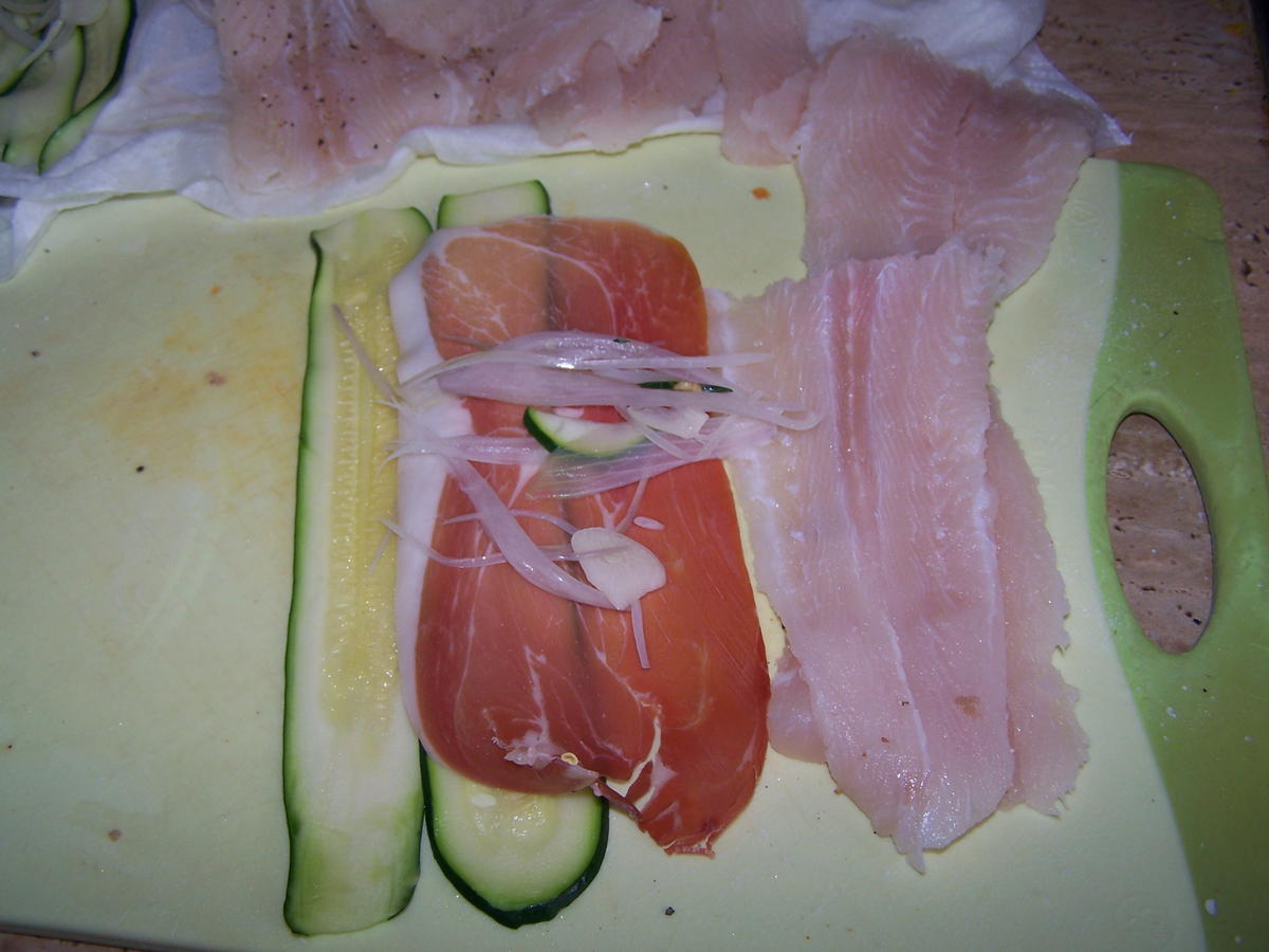 Seelachs Röllchen im Zucchini Mantel - einfach - von Schmetterling4
