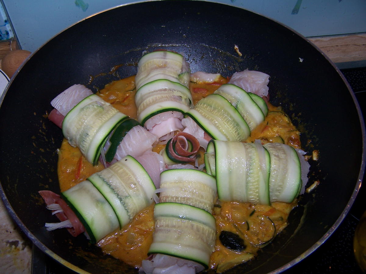 Seelachs Röllchen im Zucchini Mantel - Rezept - Bild Nr. 7290