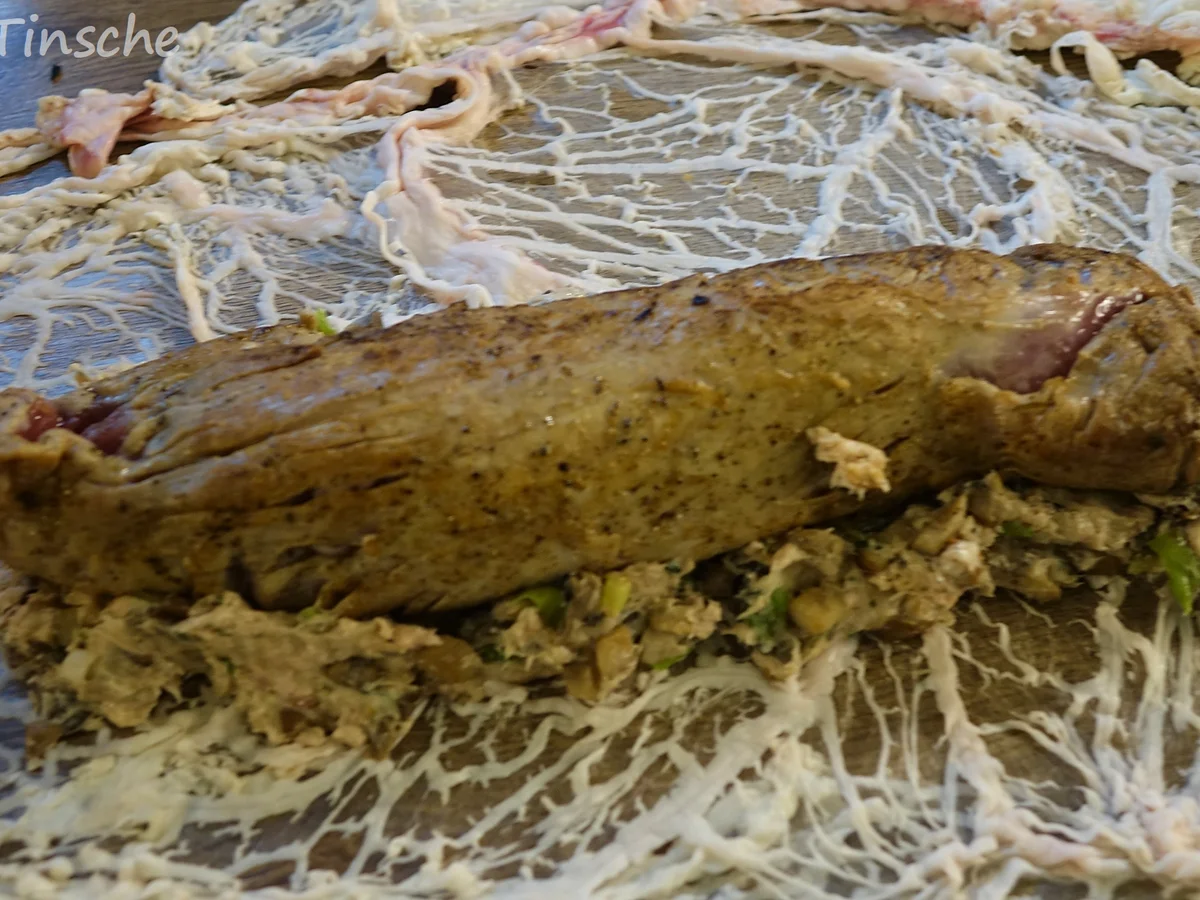 Schweinefilet im Edelpilzmantel - Rezept - Bild Nr. 7283