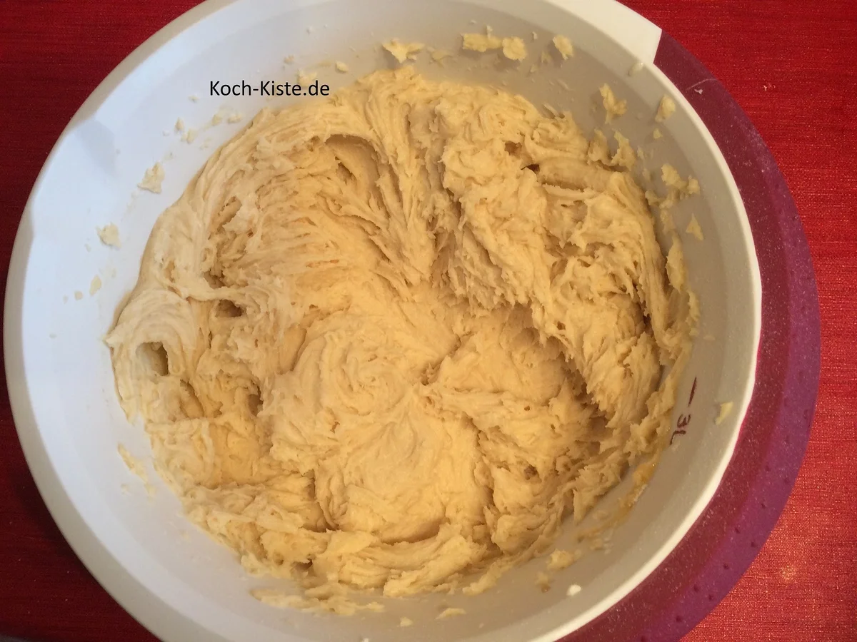 Kirsch-Kuchen mit besonderer Streuselschicht - Rezept - Bild Nr. 7284