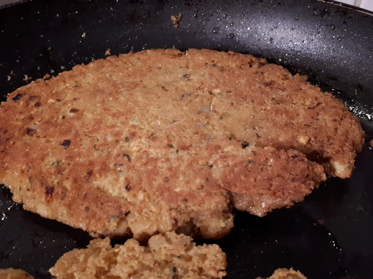 Rezept: Kicher-Schnitzel, Röstkartoffeln und Curry-Lauch Bild Nr. 7572 Kicher-Schnitzel, Röstkartoffeln und Curry-Lauch - Rezept - Bild Nr. 7572