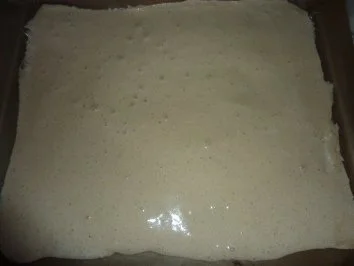 Rezept: Weihnachten: Advents-Biskuitrolle Bild Nr. 2 Weihnachten: Advents-Biskuitrolle - Rezept - Bild Nr. 2