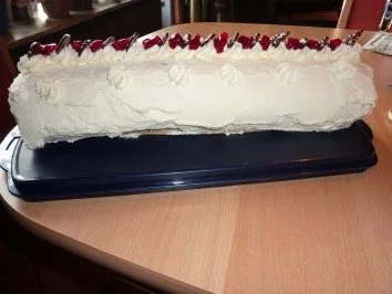 Rezept: Weihnachten: Advents-Biskuitrolle Bild Nr. 7 Weihnachten: Advents-Biskuitrolle - Rezept - Bild Nr. 7