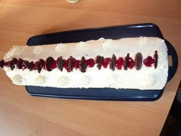 Rezept: Weihnachten: Advents-Biskuitrolle Bild Nr. 8 Weihnachten: Advents-Biskuitrolle - Rezept - Bild Nr. 8