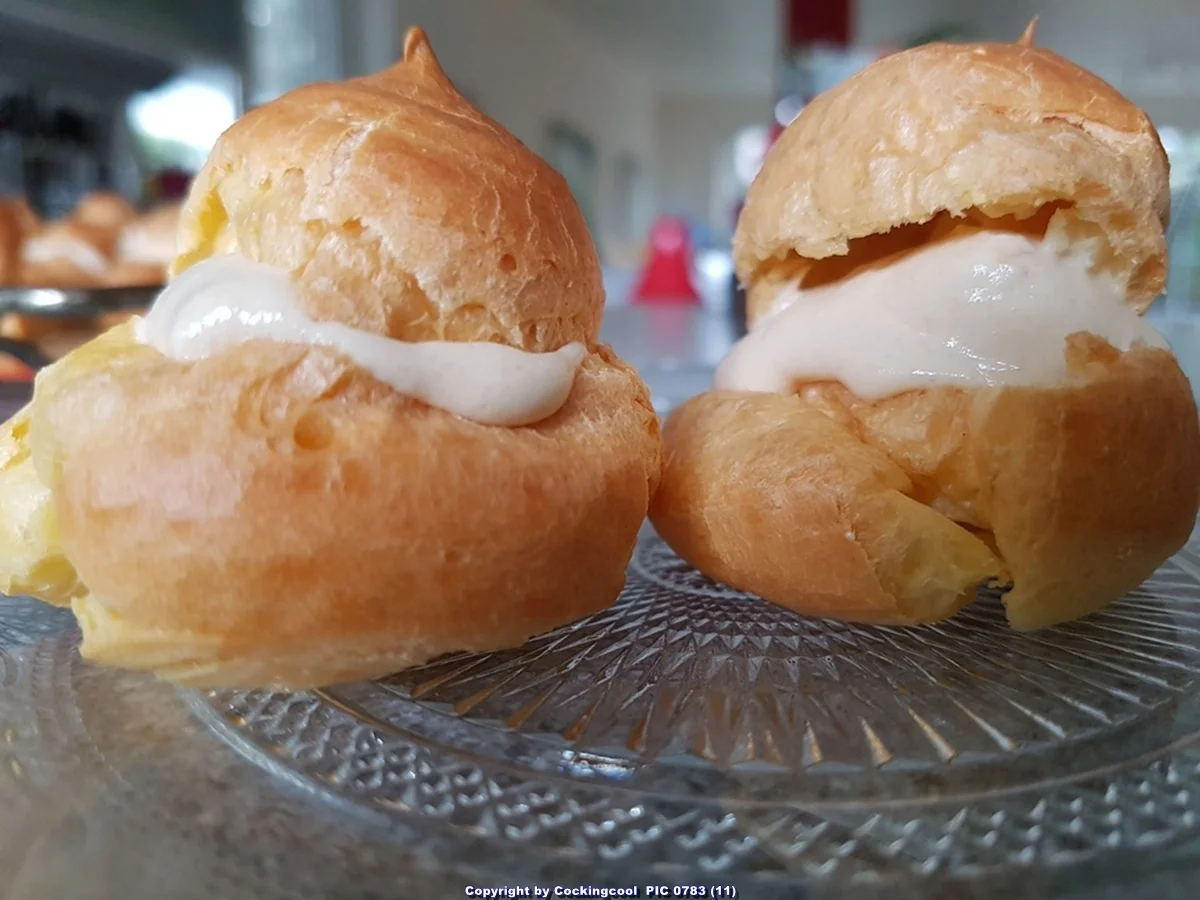 "Windbeutel" mit Karamellcreme - Rezept - Bild Nr. 7556