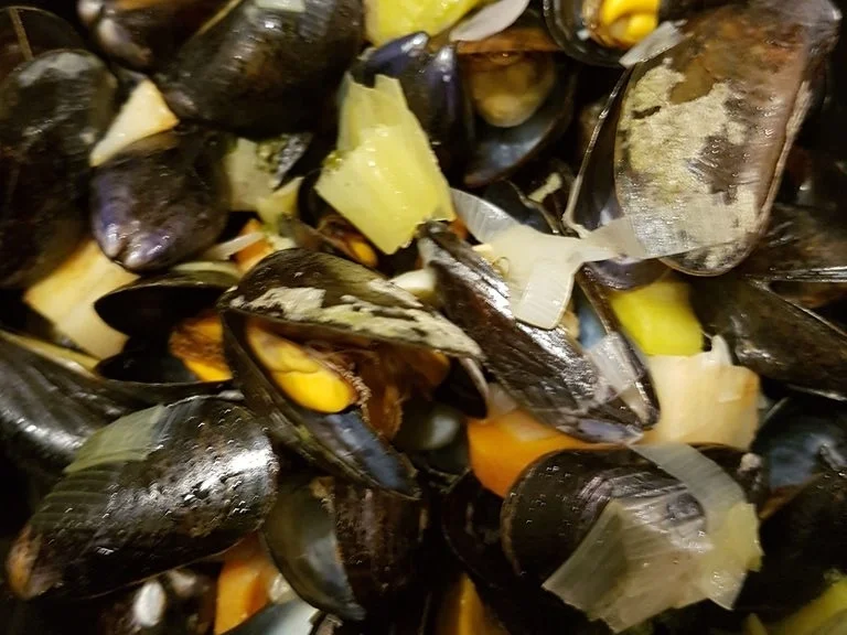 Miesmuscheln mit Weisswein und Knobi (rheinische Art) - Rezept - Bild Nr. 7