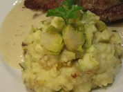 Kartoffeln: Rosenkohl-Kartoffelpüree auf Petersilienwurzelschaum - Rezept - Bild Nr. 7566