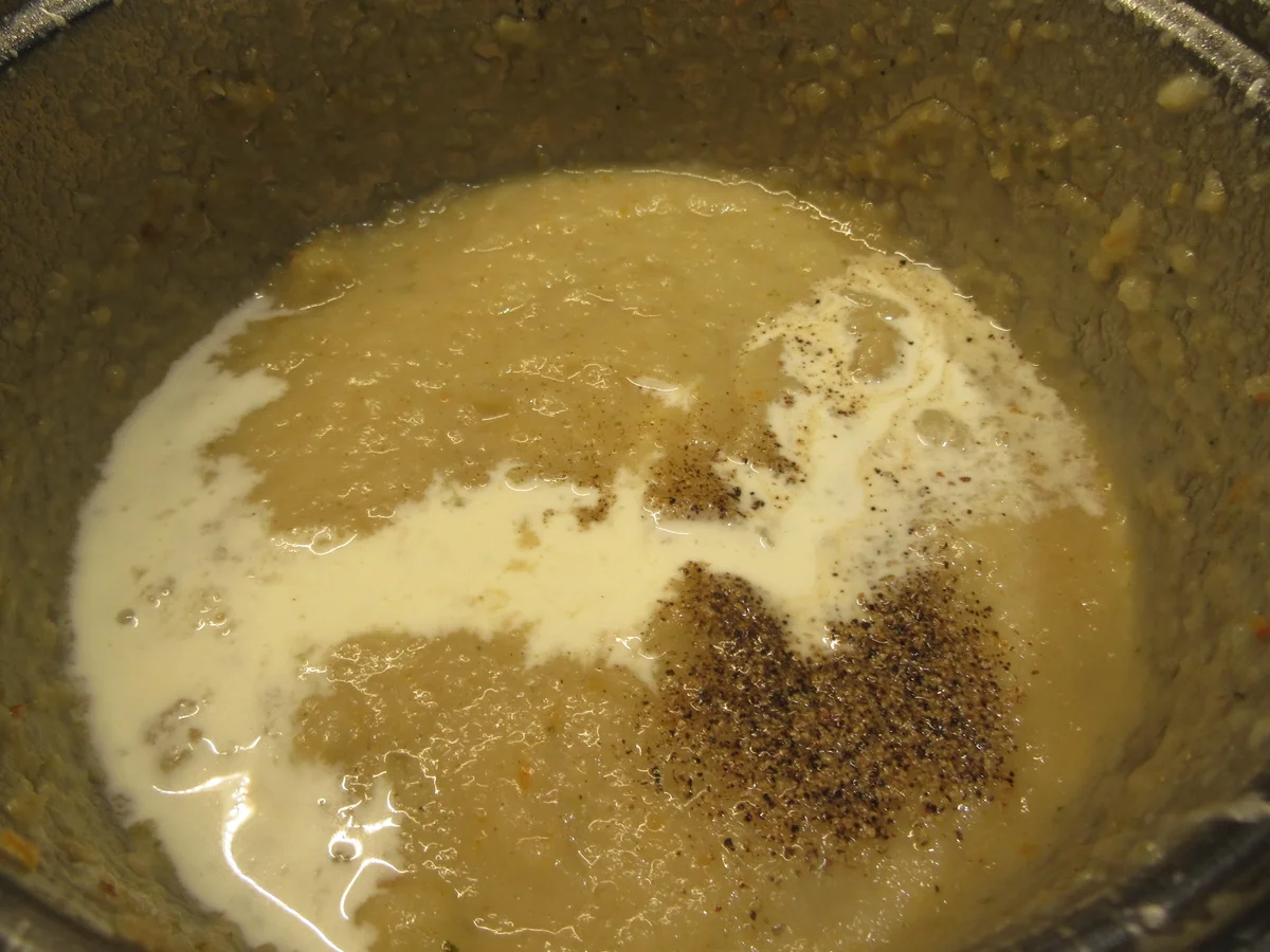 Kartoffeln: Rosenkohl-Kartoffelpüree auf Petersilienwurzelschaum - Rezept - Bild Nr. 7573