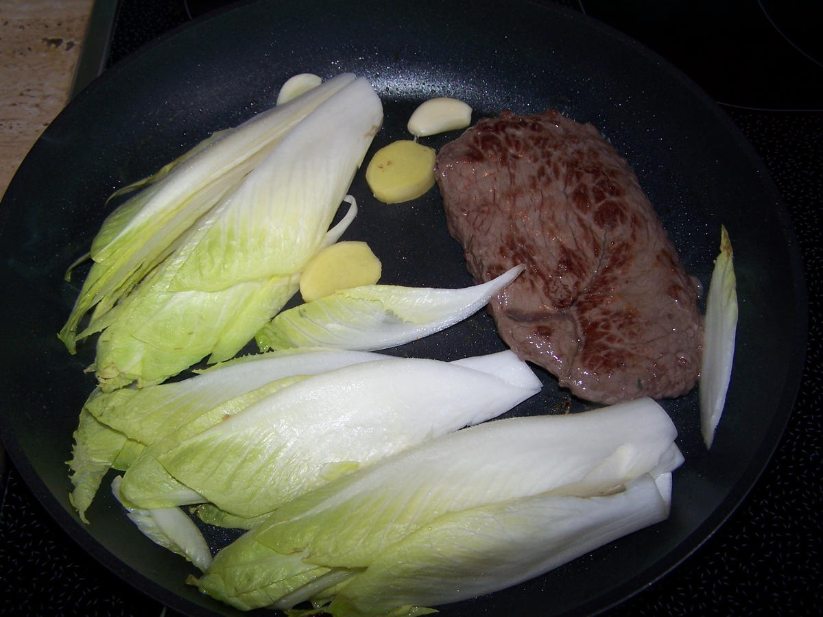 Buntes Gemüse mit einem Rinder Steak und einem Fantasie Sößchen - Rezept - Bild Nr. 7570