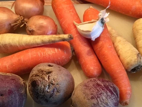 Schweinebraten / Krustenbraten auf Winter-Ofen-Gemüse - einfach endgeil - Rezept - Bild Nr. 7589