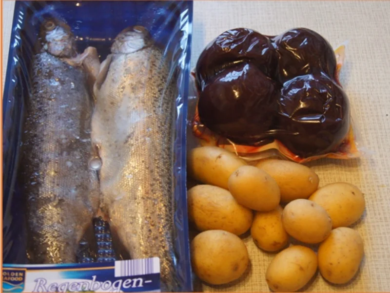 Regenbogenforelle mit Rote-Bete-Salat und gelben Drillingen - Rezept - Bild Nr. 3