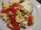 Paprika-Rührei mit Feta und Frühlingszwiebeln - Rezept - Bild Nr. 7600