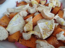 Überbackener Camembert auf Kürbisgemüse und Croutons - Rezept - Bild Nr. 7603